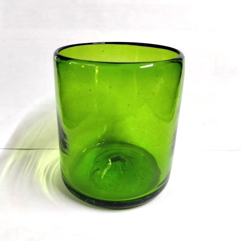 Wholesale MEXICAN GLASSWARE / Solid Emerald Green 9 oz Short Tumblers  / These handcrafted glasses deliver a classic touch to your favorite drink.